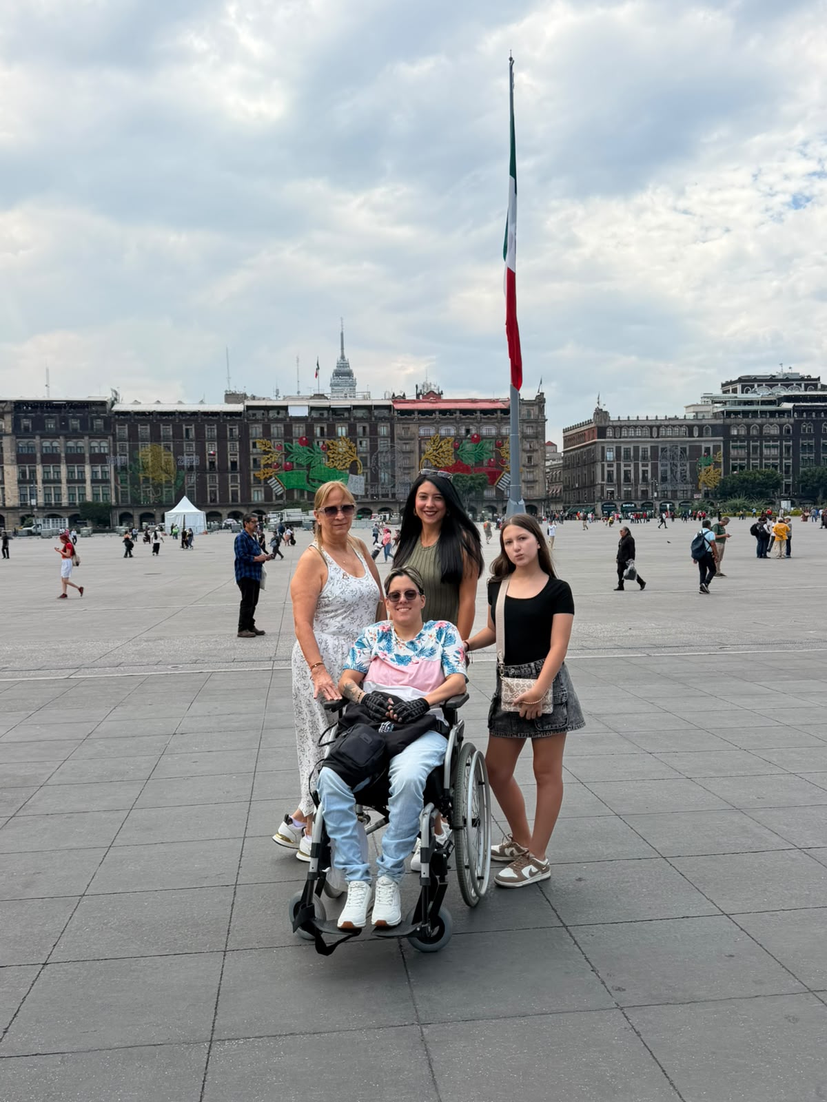 Familia en el Zócalo de Ciudad de México